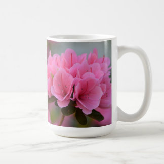 Caneca cor-de-rosa das azáleas