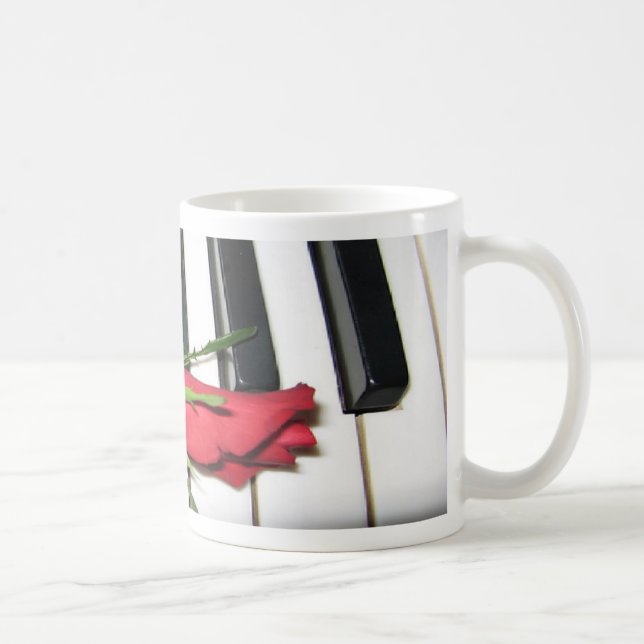 Caneca cor-de-rosa do piano (Direita)