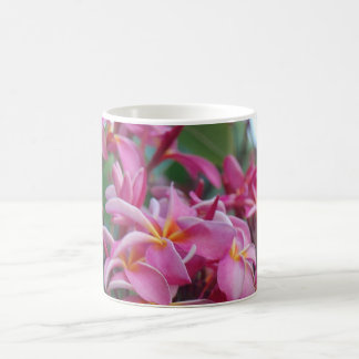 Caneca cor-de-rosa do Plumeria