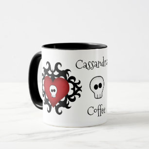 Caneca Coração adorável do crânio do gótico
