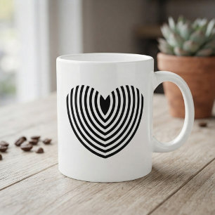 Caneca Coração Preto e Branco Concêntrico de Op Art Moder