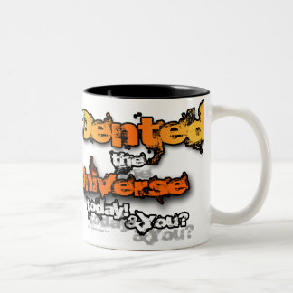Caneca corajosa do universo do denteamento