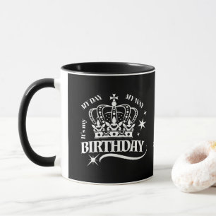 Caneca Coroa de Aniversário Elegante Personalizada Preta 