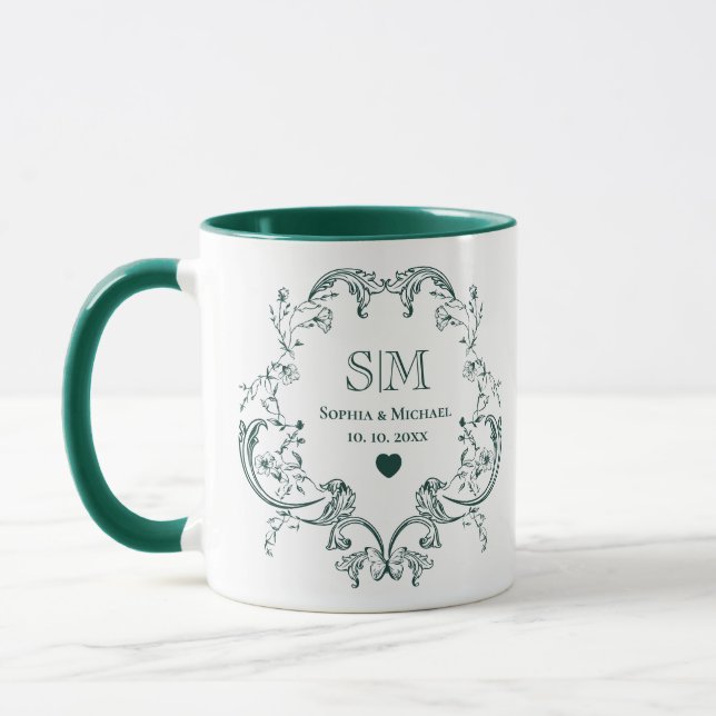 Caneca Coroa Floral Verde Monograma Casamento (Esquerda)