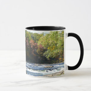 Caneca Corredeiras do rio Ohiopyle no outono da Pensilvân