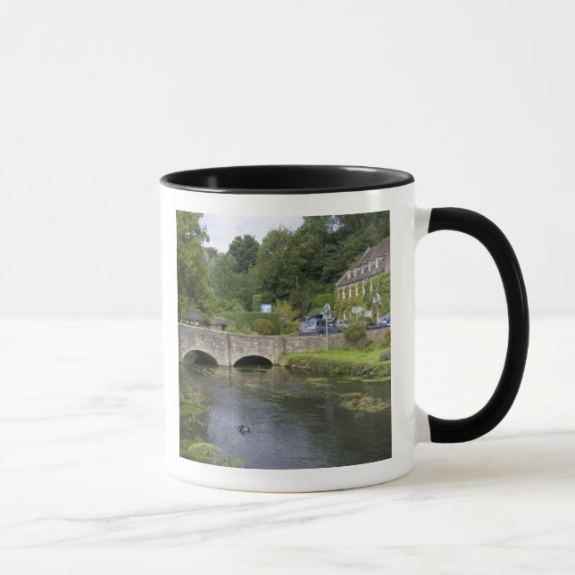Caneca Córrego de truta na vila de Bibury, (Direita)