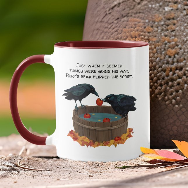 Caneca Corvos De Queda Engraçados, Bobagem Para Maçãs De  (Funny Fall crows bobbing for apples, an Autumn bird comic for lovers of country critters)