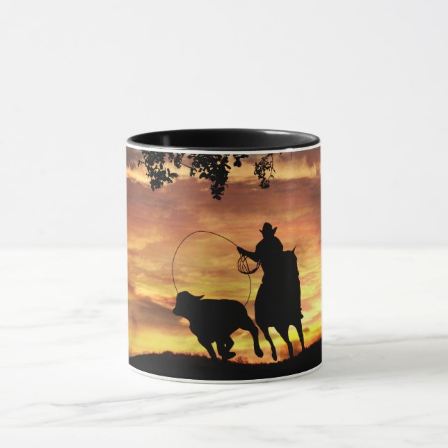 Caneca Cowboy Roping Steer no Sunset (Centro)