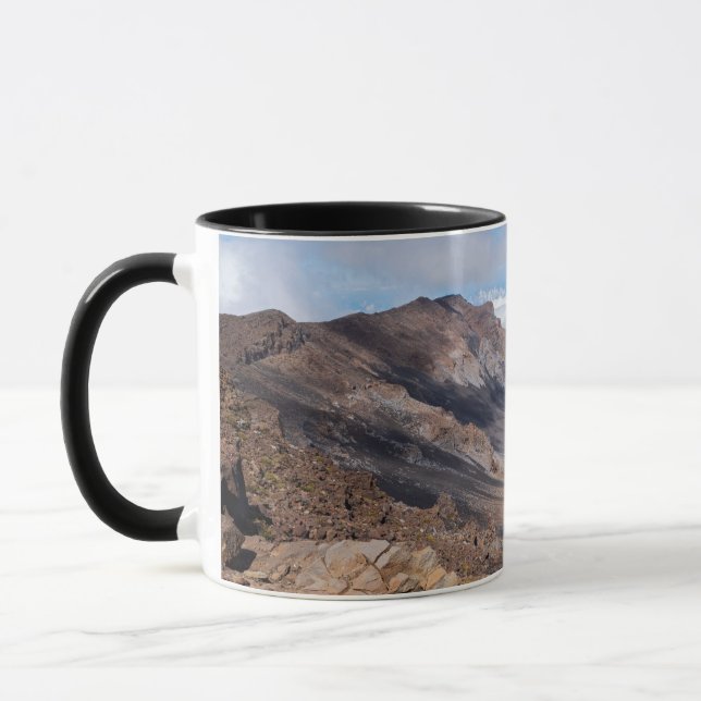 Caneca cratera haleakala, com vista para além da borda (Esquerda)