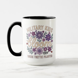 Caneca Criança Militar Dente-de-Leão Floresce Onde São Pl