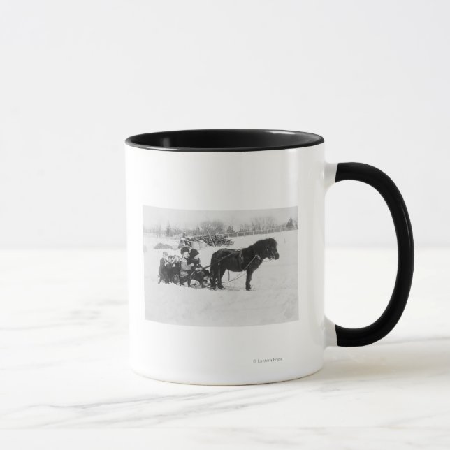 Caneca Crianças em Pony Drawn Fotografia de Leve (Direita)