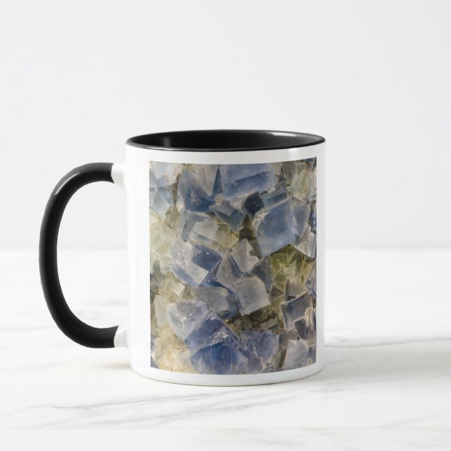 Caneca Cristais azuis da fluorite na matriz (Esquerda)