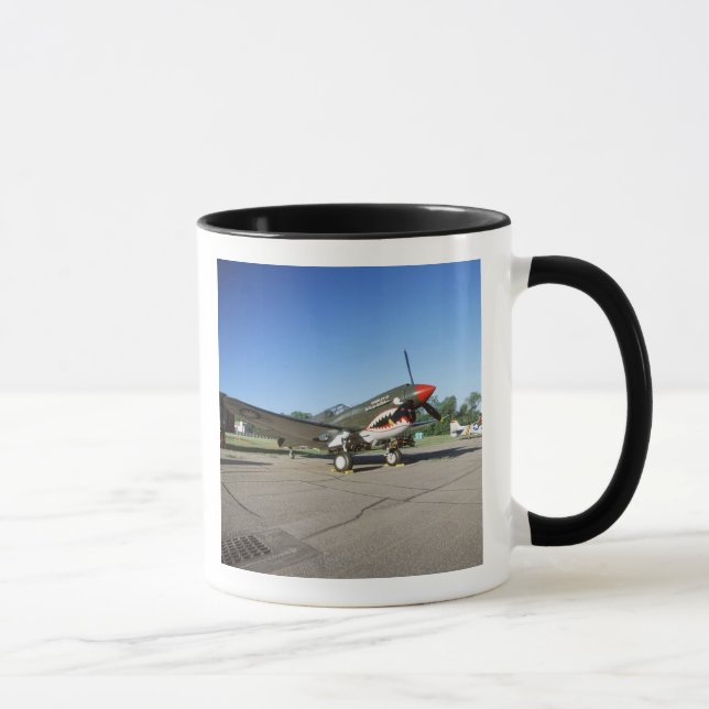 Caneca Curtiss P-40 Warhawk, em festival aéreo de (Direita)