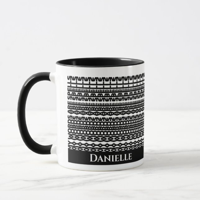 Caneca Custom Mug with Hidden Text in Geometric Pattern (Esquerda)