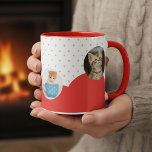 Caneca Cute Kittens and Red Hearts Pattern Personalized<br><div class="desc">Celebrate your love for feline friends with this adorable custom photo mug! Featuring a charming pattern of tiny red hearts and a stylish red wave, this design includes two photo placeholders to showcase your favorite kittens. Whether it's a gift for a cat lover or a treat for yourself, this high-quality...</div>