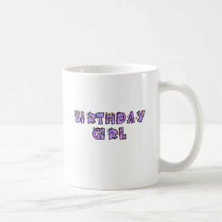 Caneca da menina do aniversário
