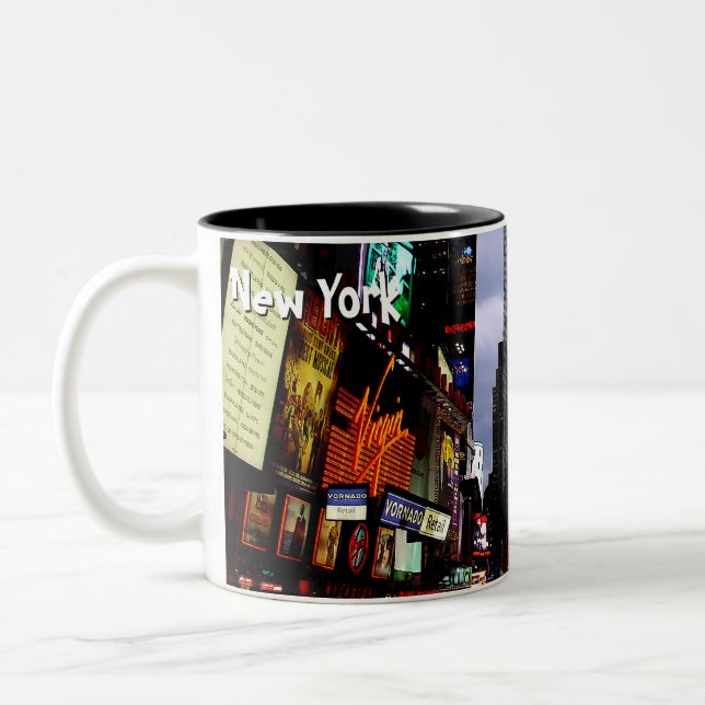 Caneca da noite de New York do Times Square do (Esquerda)