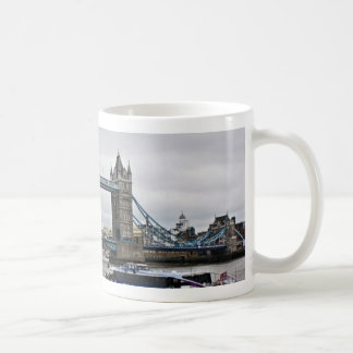 Caneca da ponte da torre