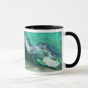 Caneca da tartaruga de mar verde