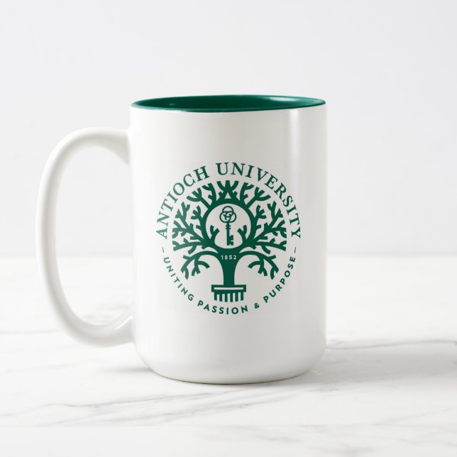 Caneca da universidade de Antioch (Esquerda)