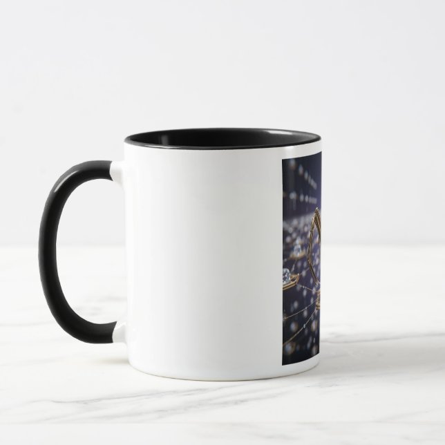 Caneca de Aranha em Ouro Polido (Esquerda)