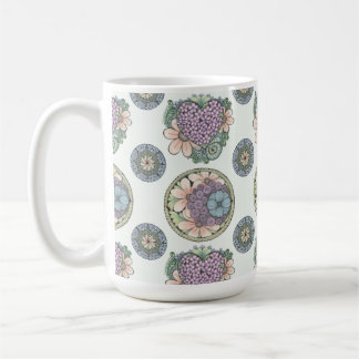Caneca de arte de rabo e flores.