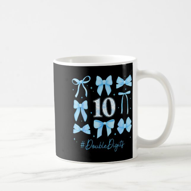 Caneca De Café 10th Birthday Girl Blue Coquette Bow 10 Year Old A (Direita)