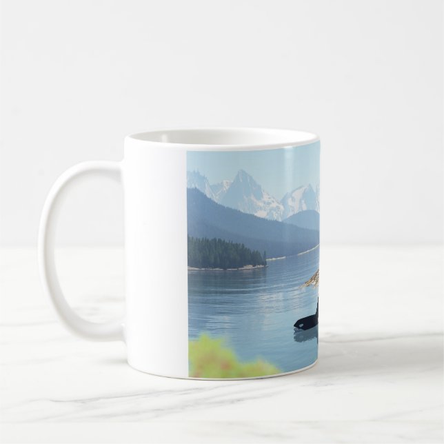 Caneca De Café 11oz mug with "Orcas in the Inlet" image (Esquerda)