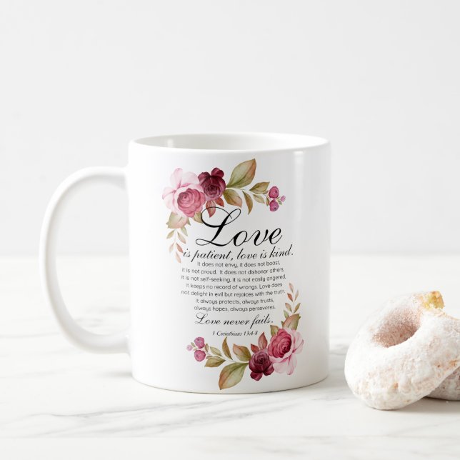Caneca De Café 1 Corinthians 13:4-8 O amor é a Bíblia Floral do D (Com Donut)
