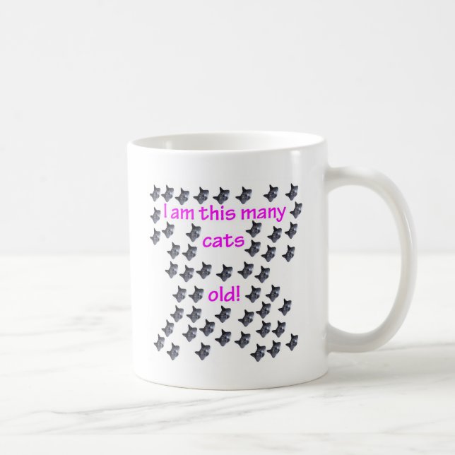 Caneca De Café 50 cabeças do gato velhas (Direita)