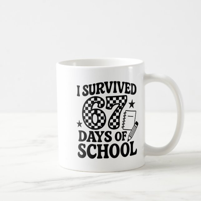 Caneca De Café 67 Days Of School Groovy Checkered  (Direita)