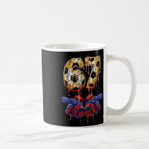 Caneca De Café 67 Luvas de Goleiro de Futebol Meme Gen Alpha Drip