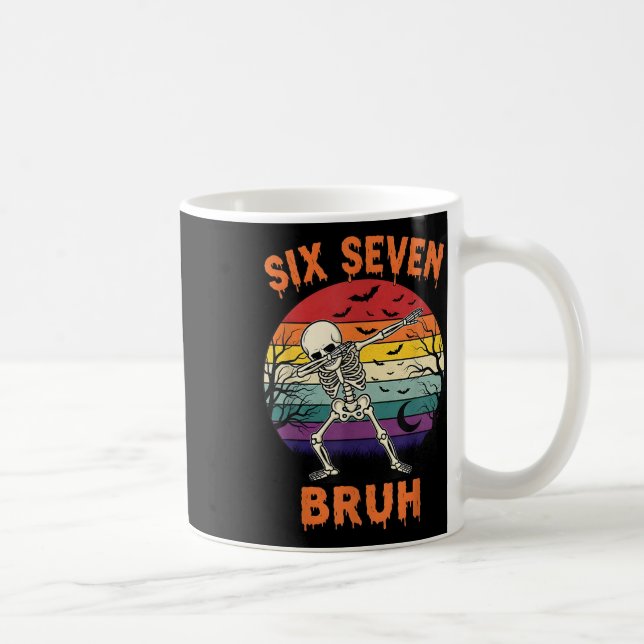 Caneca De Café 67 Meme de Halloween Seis Sete Números de Esquelet (Direita)