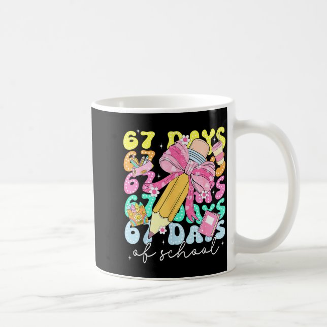 Caneca De Café 67th Day Of School 67 Days Pencil Coquette Bow Mem (Direita)