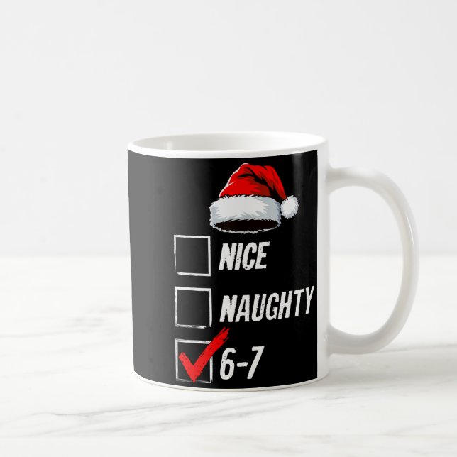 Caneca De Café 6-7 Meme Nice Naughty 67 Christmas Brain Rot Funny (Direita)