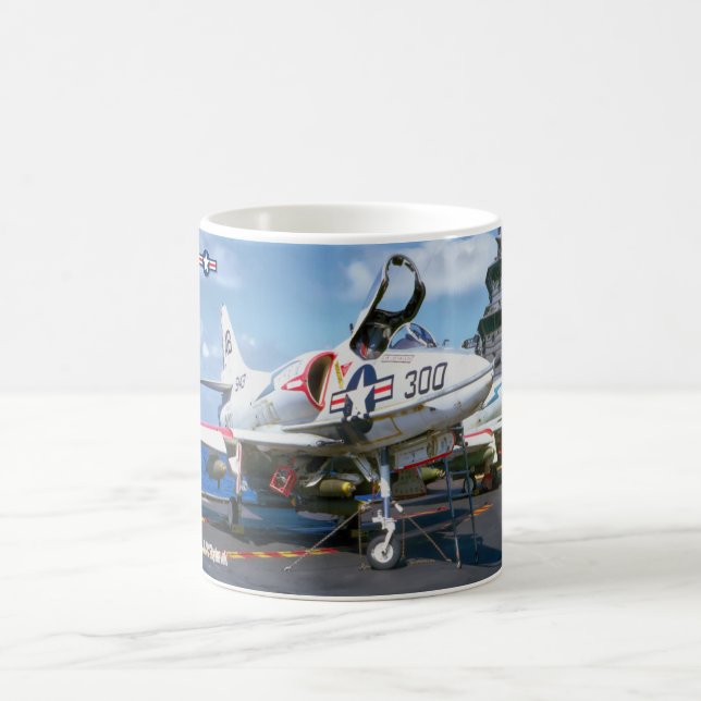CANECA DE CAFÉ A-4C SKYHAWK (Centro)