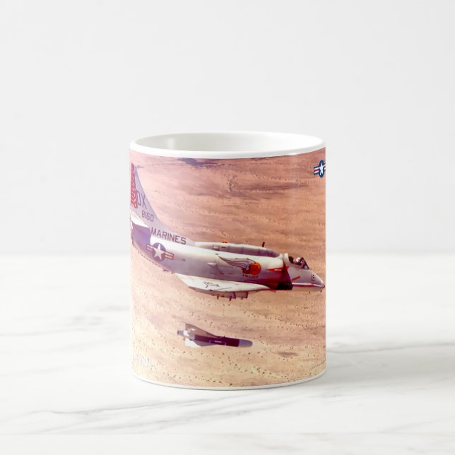 CANECA DE CAFÉ A-4M SKYHAWK II (Centro)