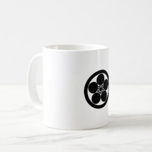 Caneca De Café A ameixa ao estilo umebachi floresce em círculo