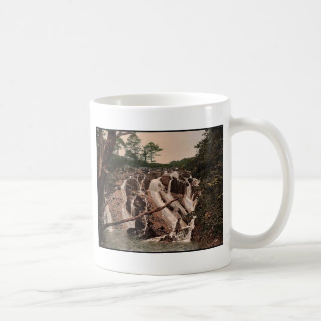 Caneca De Café A andorinha cai, vale feericamente, Bettws-y-Coed (Direita)
