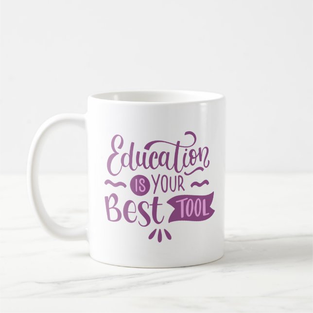 Caneca De Café a educação é sua melhor ferramenta (Esquerda)