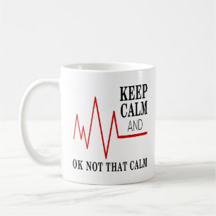 Caneca De Café A frequência cardíaca vermelha mantem o presente