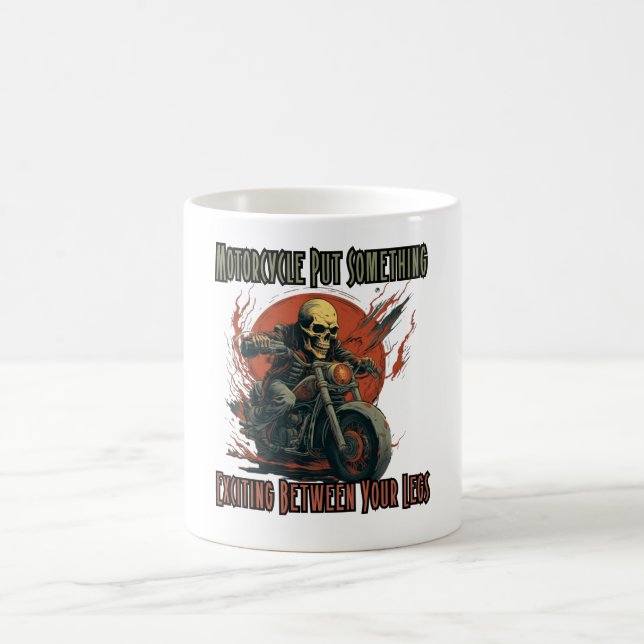 Caneca De Café A moto pôs algo excitante entre as pernas (Centro)