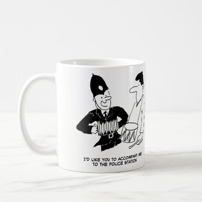 Caneca De Café A polícia quer que o Homem o acompanhe (Esquerda)