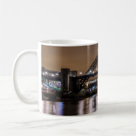 Caneca De Café A ponte Tyne à noite