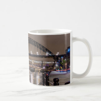 Caneca De Café A ponte Tyne à noite