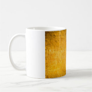 Caneca De Café A superfície de concreto de latão brilha das pared