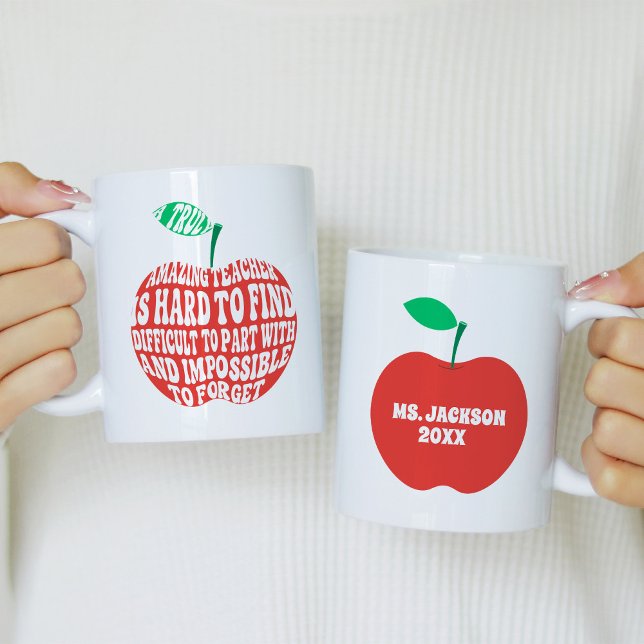 Caneca De Café A Truly Amazing Teacher Apple Typography (Criador carregado)