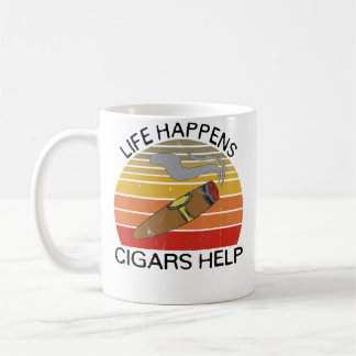 Caneca De Café A Vida Acontece Charutos Ajudam Para Fumantes de C