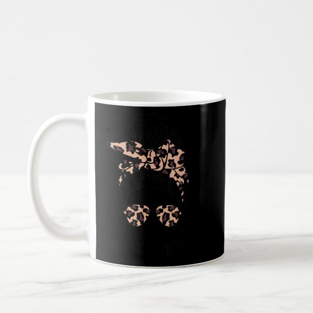 Caneca De Café A Vida de Professora Clássica com Leopard Messy Bu (Esquerda)
