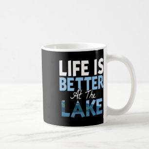 Caneca De Café A Vida É Melhor No Lago Pescaria Barcos